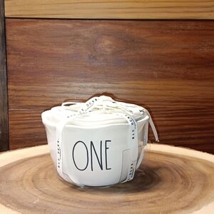 Rae Dunn EGG shaped Measuring cups